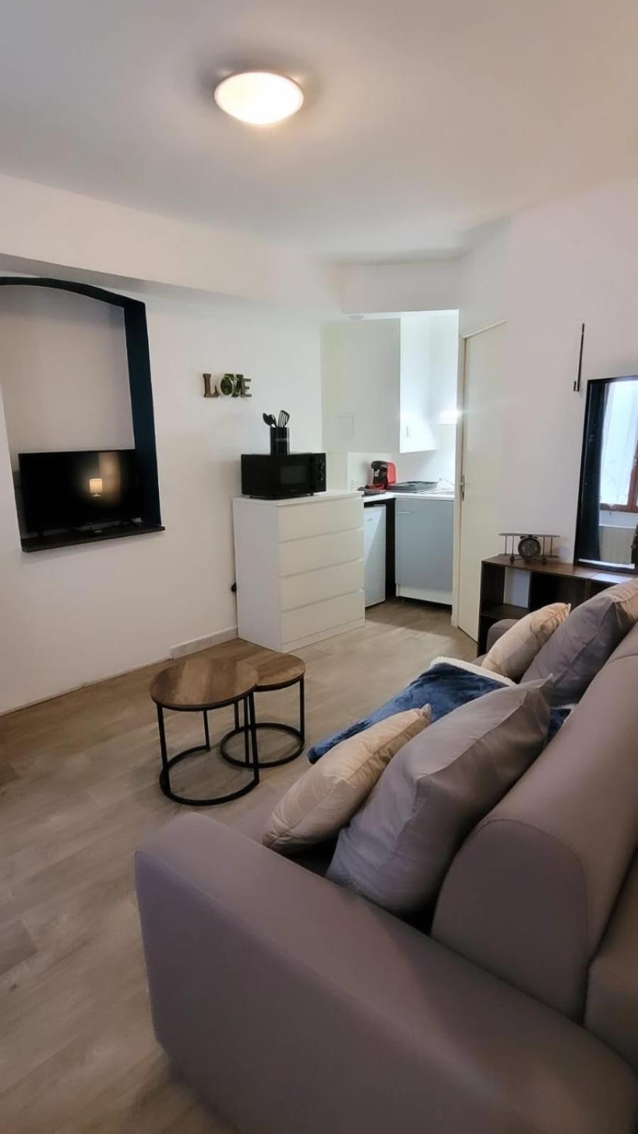 Studio B Aux Pieds Des Thermes Néris-les-Bains Kültér fotó