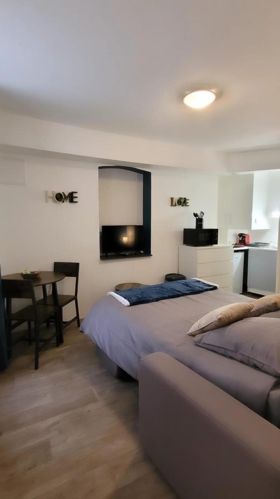 Studio B Aux Pieds Des Thermes Néris-les-Bains Kültér fotó
