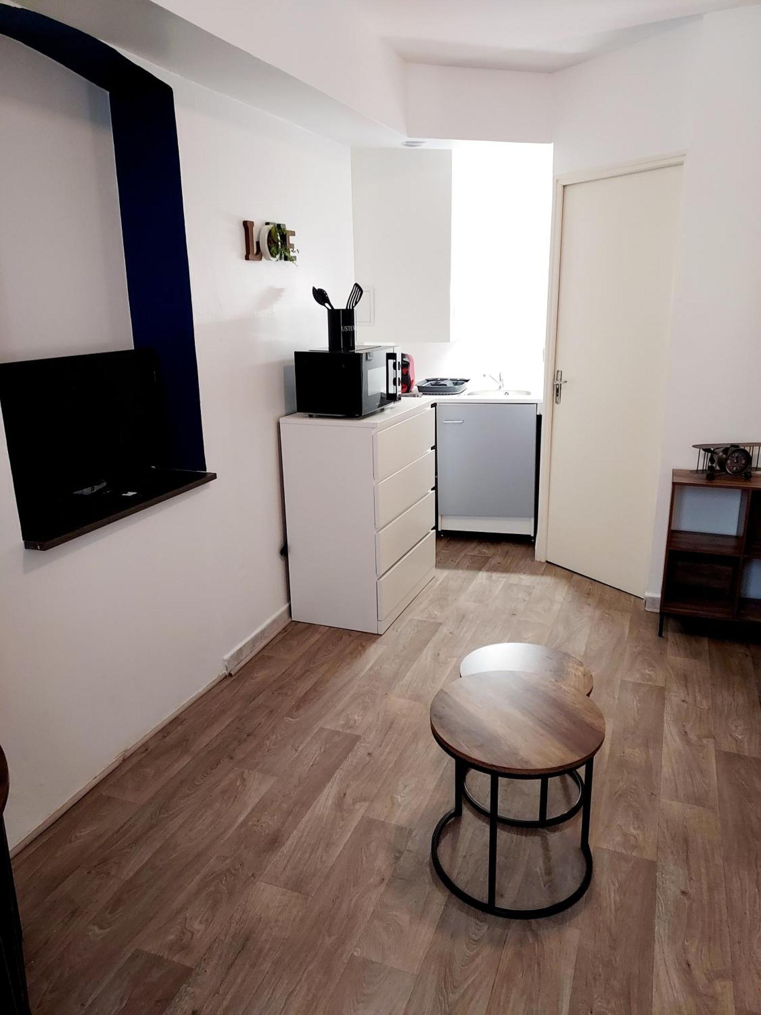 Studio B Aux Pieds Des Thermes Néris-les-Bains Kültér fotó