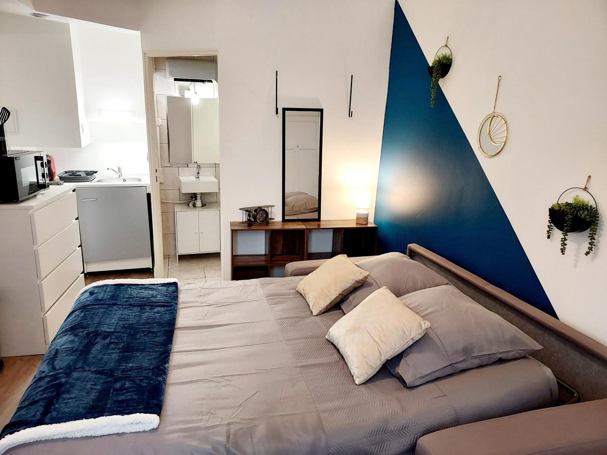 Studio B Aux Pieds Des Thermes Néris-les-Bains Kültér fotó